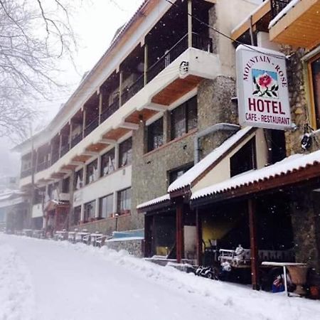Mountain Rose Hotel & Restaurant Pedhoulas Eksteriør bilde